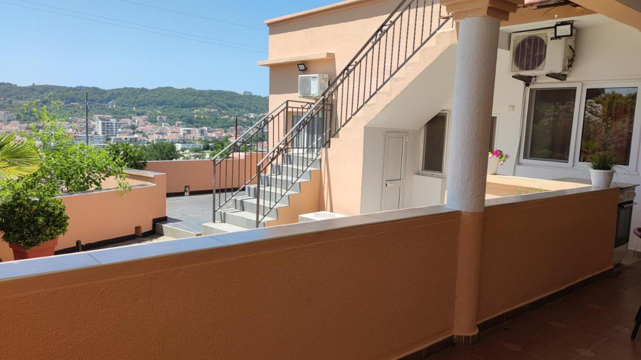 Guest'S House "Lindi&Roni" Apartment Ulcinj Exterior foto