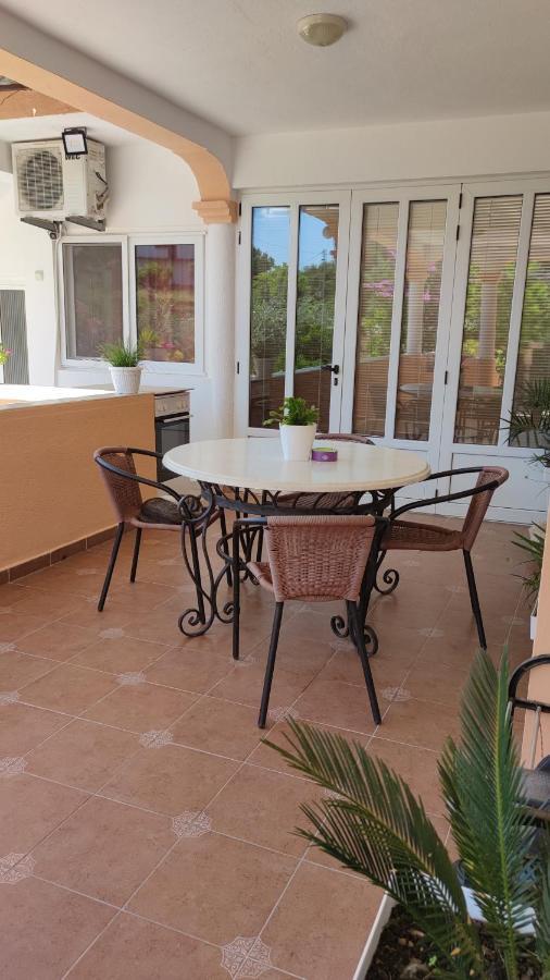 Guest'S House "Lindi&Roni" Apartment Ulcinj Exterior foto