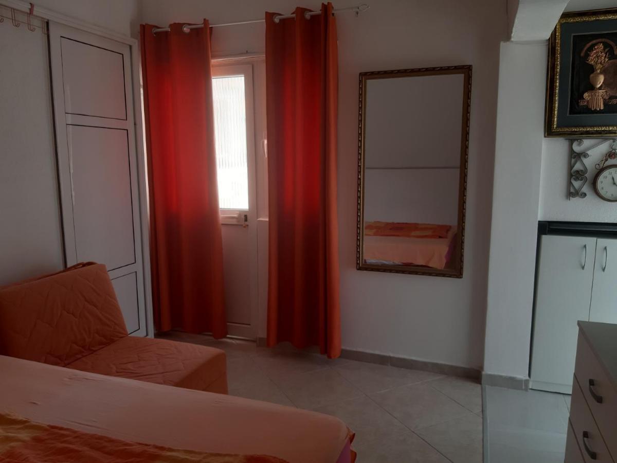 Guest'S House "Lindi&Roni" Apartment Ulcinj Exterior foto